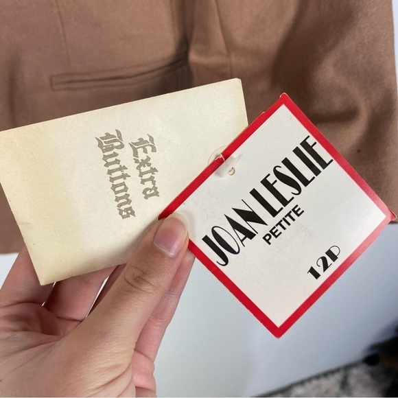 Vintage Joan Leslie 100% Wool tan blazer minimalist capsule wardrobe y2k neutral - Picture 6 of 6